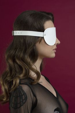 Маска закрытая Feral Feelings - Blindfold Mask белая картинка
