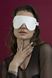 Маска закрытая Feral Feelings - Blindfold Mask белая картинка 1