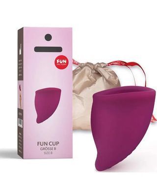 Менструальная чаша Fun Factory FUN CUP SIZE B, бордова (диаметр 4,3 см, объем 30 мл) зображення