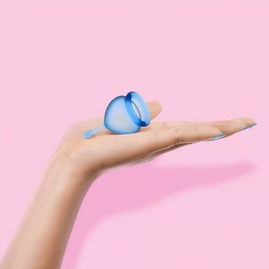 Набір менструальних чаш Satisfyer Feel Good dark blue, синій (15 і 20 мл) зображення