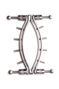 Затискач для статевих губ із шипами Master Series Spread'Em Poker Vagina Clamp with Adjustable Pressure Screws зображення