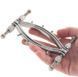 Зажим для половых губ с шипами Master Series Spread'Em Poker Vagina Clamp with Adjustable Pressure Screws картинка 2