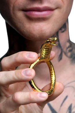 Эрекционное кольцо с головой кобры Master Series Cobra King Golden Cock Ring картинка