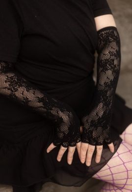 Кружевные митенки без пальцев Leg Avenue Lace Opera Length Fingerless Gloves Black картинка