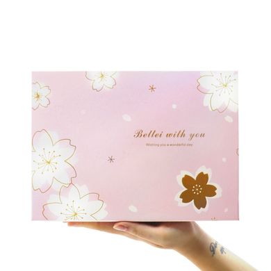 Подарочная коробка с цветами розовая, размер S (22,5 x 15,5 x 9 см) картинка