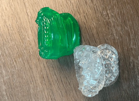 Мини-мастурбатор Tenga UNI Diamond, бриллиантовый (с пирамидками) картинка