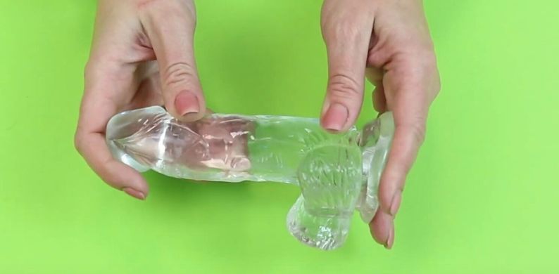 Прозорий фалоімітатор з присоскою і мошонкою Alive Jelly Dildo Pepito (довжина 15,5 см) зображення