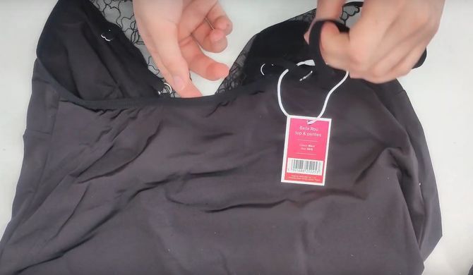 Сатиновый комплект: майка+трусики Obsessive Bella Rou top & panties, размер XS/S картинка