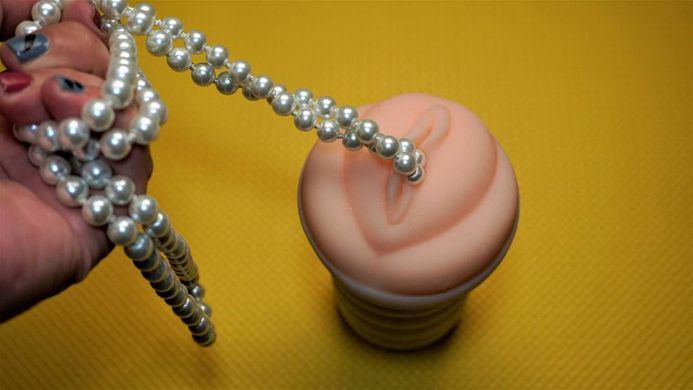 Набір для перлинного масажу Intt Pearls in Love: намисто та масажний гель зображення
