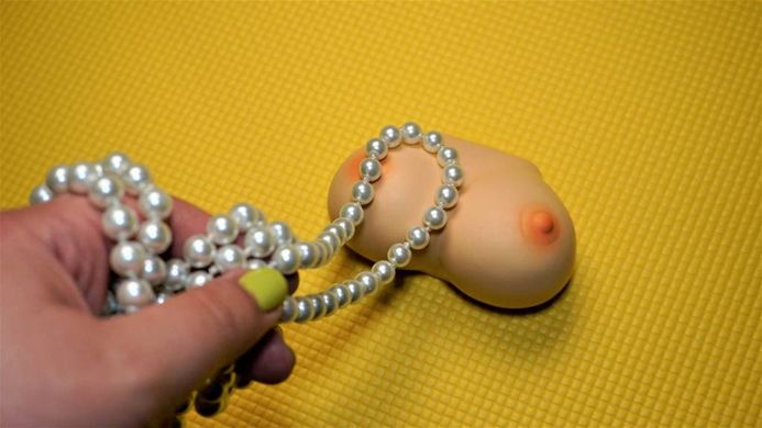 Набор для жемчужного массажа Intt Pearls in Love: ожерелье и массажный гель картинка