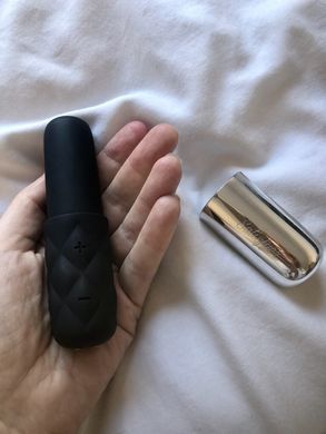 Мини-вибратор клиторальный со съемным колпачком Satisfyer Mini Sparkling Darling  картинка